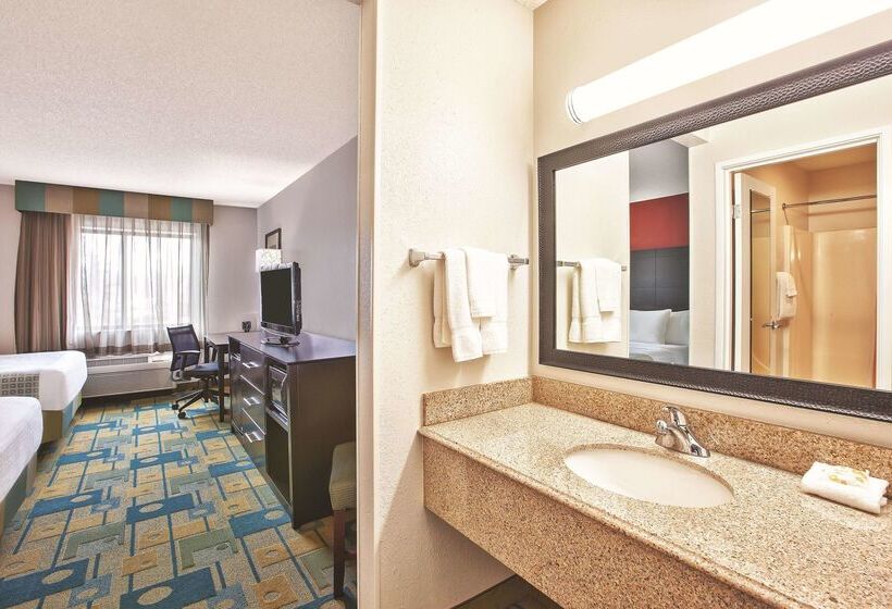 فندق La Quinta Inn By Wyndham Toledo Perrysburg