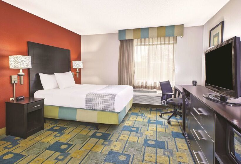 فندق La Quinta Inn By Wyndham Toledo Perrysburg