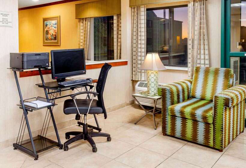 فندق La Quinta Inn By Wyndham Wausau