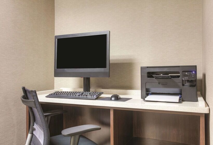 فندق La Quinta By Wyndham Atlanta Roswell