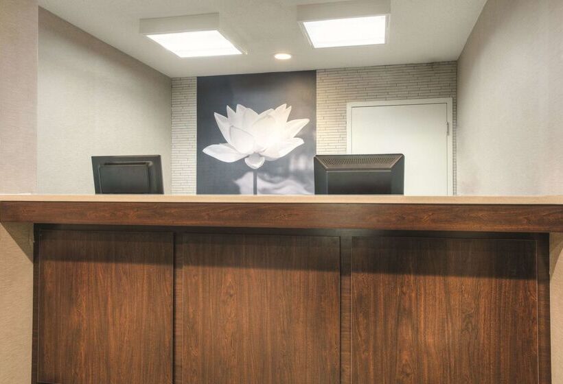 فندق La Quinta By Wyndham Atlanta Roswell