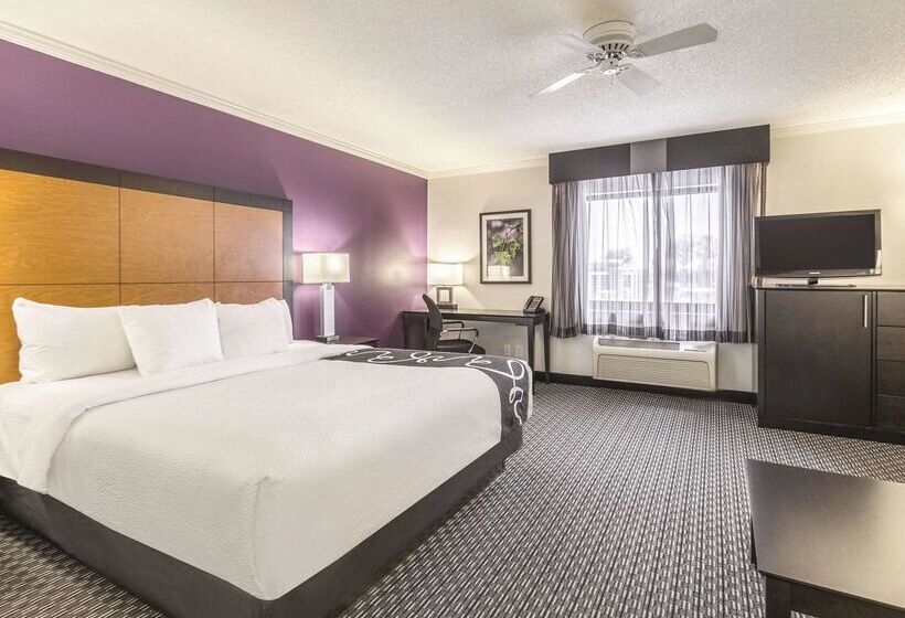 호텔 La Quinta By Wyndham Cleveland   Airport North