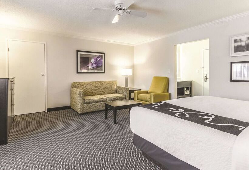 호텔 La Quinta By Wyndham Cleveland   Airport North