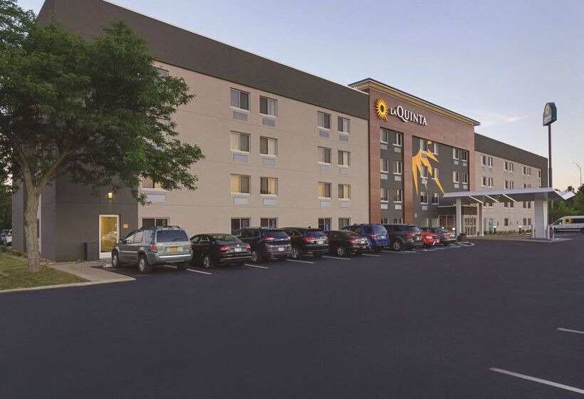 호텔 La Quinta By Wyndham Cleveland   Airport North