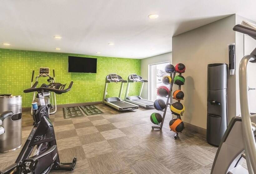 호텔 La Quinta By Wyndham Cleveland   Airport North