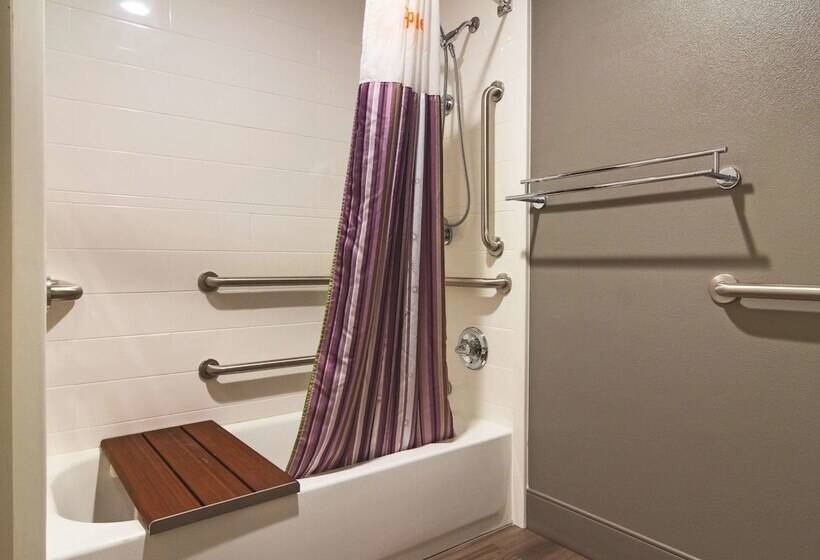 호텔 La Quinta By Wyndham Cleveland   Airport North