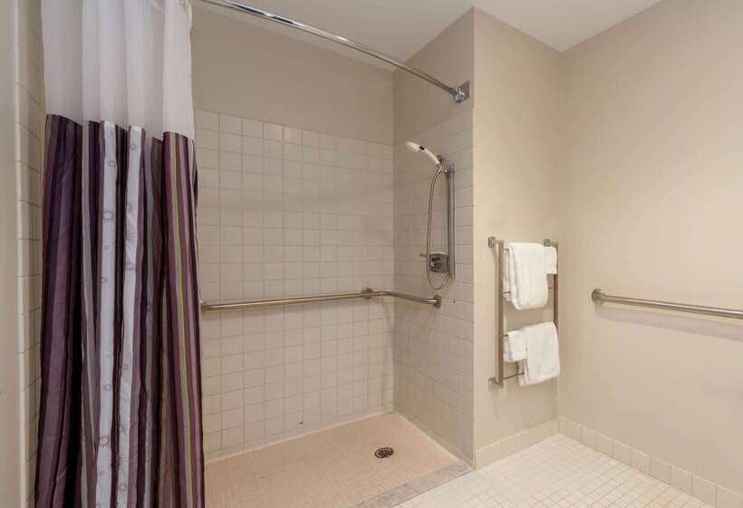 فندق La Quinta By Wyndham Cleveland Macedonia