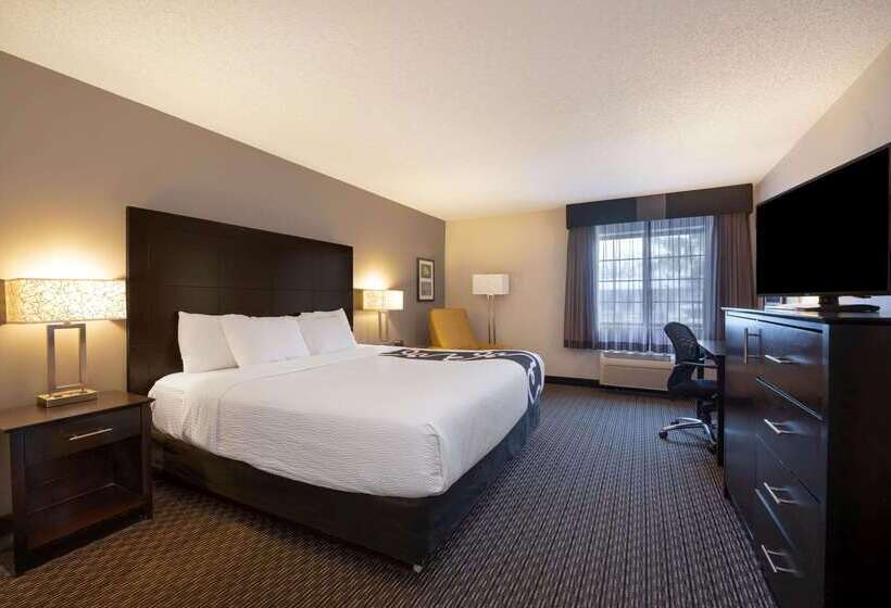 فندق La Quinta By Wyndham Cleveland Macedonia