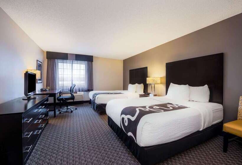 فندق La Quinta By Wyndham Cleveland Macedonia