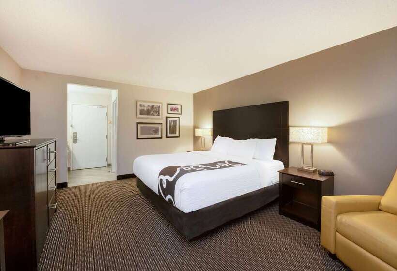 فندق La Quinta By Wyndham Cleveland Macedonia