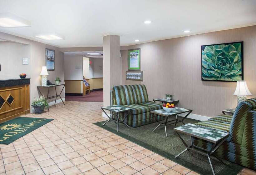 فندق Baymont By Wyndham Columbia, Mo