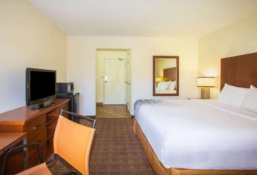 فندق Baymont By Wyndham Columbia, Mo