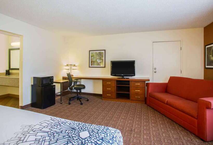 فندق Baymont By Wyndham Columbia, Mo