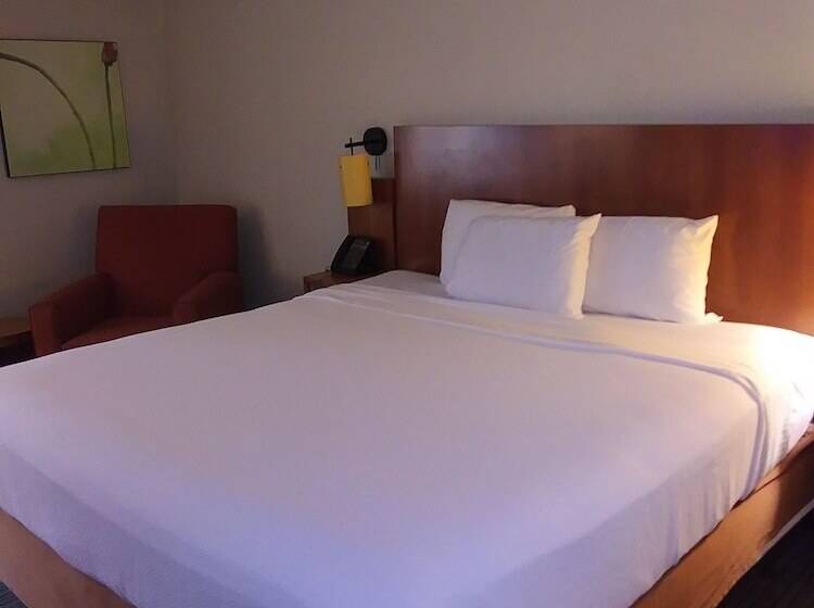 בית מלון כפרי Travelodge By Wyndham Columbus State University