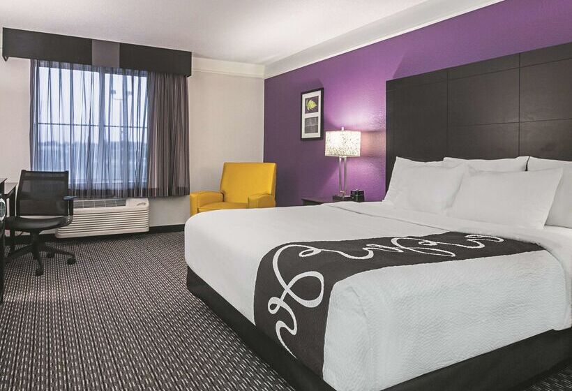 فندق La Quinta By Wyndham Detroit Utica