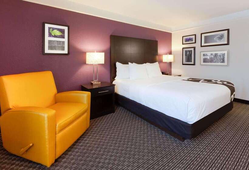 فندق La Quinta By Wyndham Detroit Utica