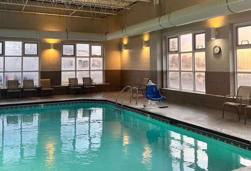 فندق La Quinta By Wyndham Detroit Utica