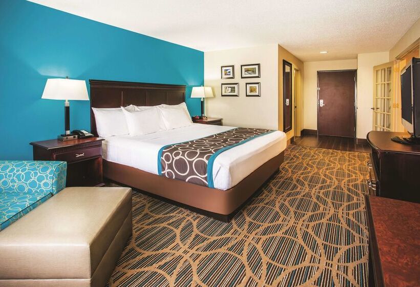 Отель La Quinta By Wyndham Evansville