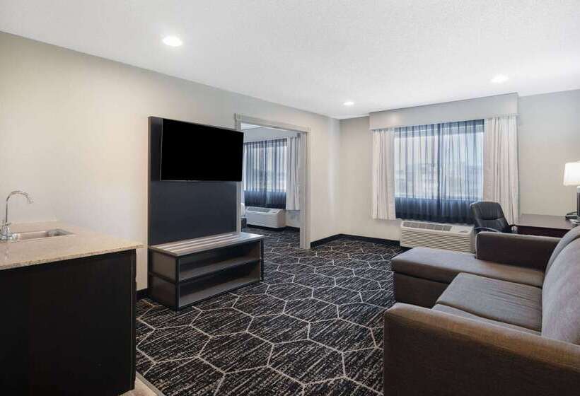 Отель La Quinta By Wyndham Evansville