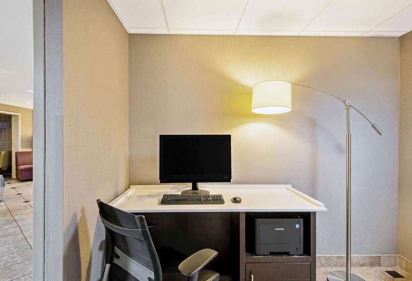 فندق La Quinta By Wyndham Harrisburg Airport Hershey