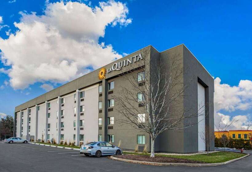 هتل La Quinta By Wyndham Hartford Bradley Airport