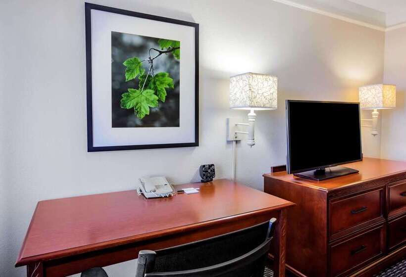 호텔 La Quinta By Wyndham Houston Baytown East