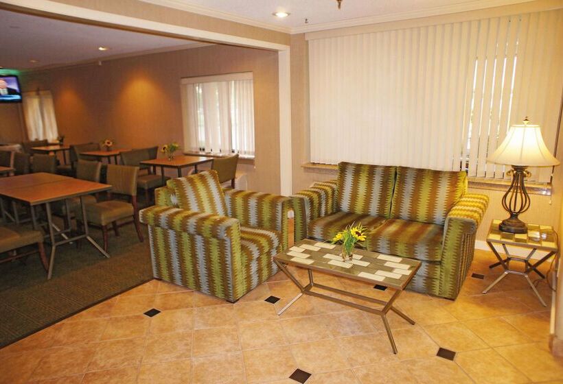 فندق La Quinta By Wyndham Jackson