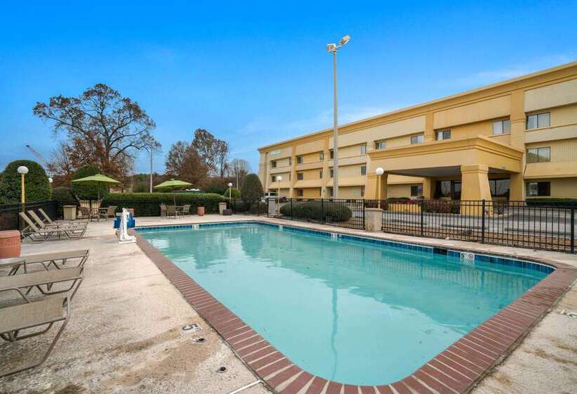 فندق La Quinta By Wyndham Jackson