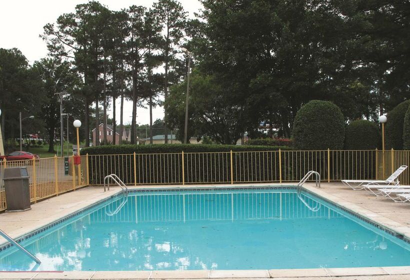 فندق La Quinta By Wyndham Jackson