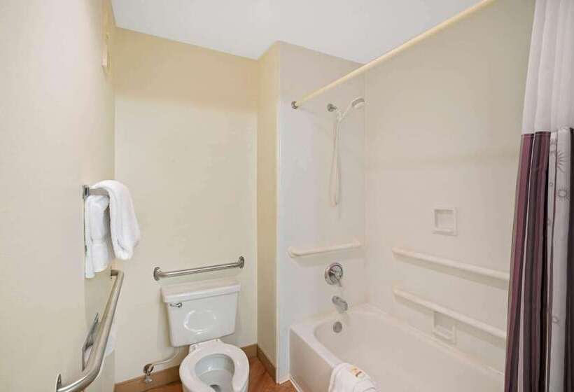 فندق La Quinta By Wyndham Jackson