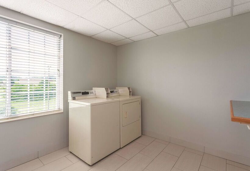 בית מלון כפרי La Quinta By Wyndham Knoxville North I 75