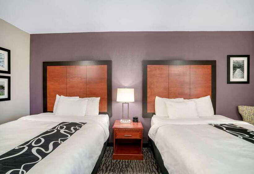 בית מלון כפרי La Quinta By Wyndham Knoxville North I 75