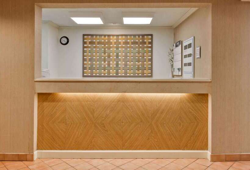 בית מלון כפרי La Quinta By Wyndham Lakeland East