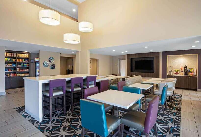 בית מלון כפרי La Quinta Inn & Suites By Wyndham Las Vegas Nellis