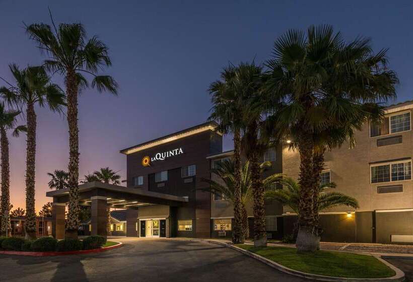 בית מלון כפרי La Quinta Inn & Suites By Wyndham Las Vegas Nellis