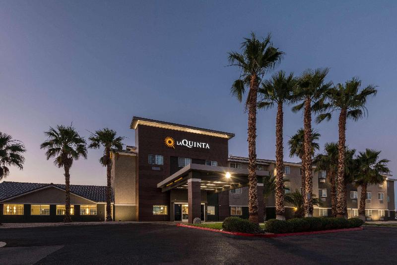 בית מלון כפרי La Quinta Inn & Suites By Wyndham Las Vegas Nellis