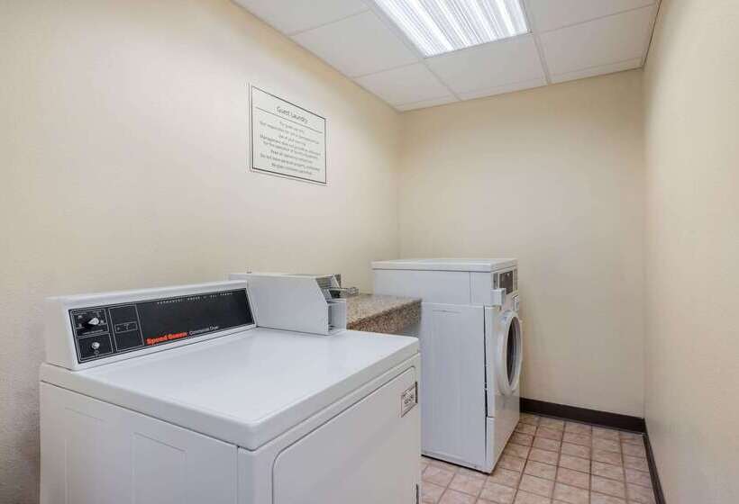 فندق La Quinta By Wyndham Mansfield Oh