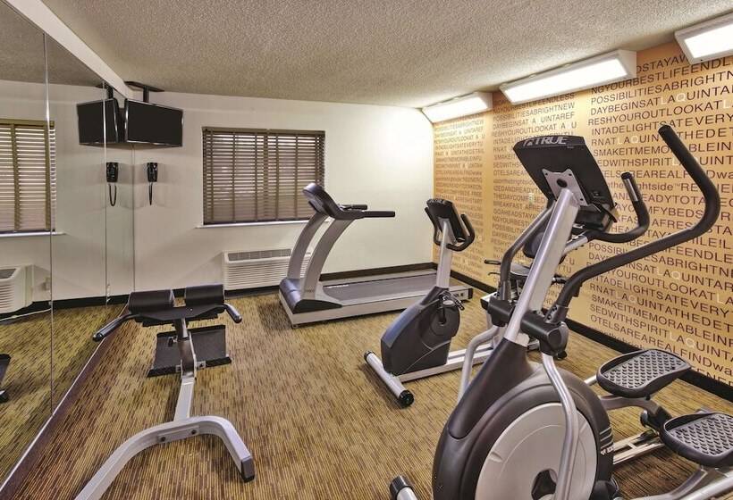 فندق La Quinta By Wyndham Mansfield Oh