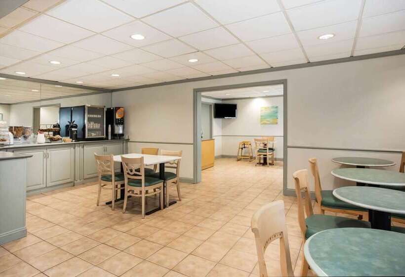 فندق La Quinta By Wyndham Melbourne Viera