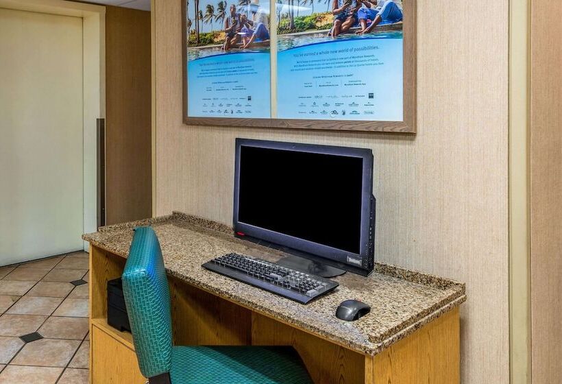 فندق Baymont By Wyndham Meridian