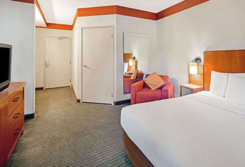 בית מלון כפרי La Quinta By Wyndham Miami Cutler Bay