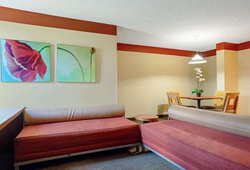 בית מלון כפרי La Quinta By Wyndham Miami Cutler Bay