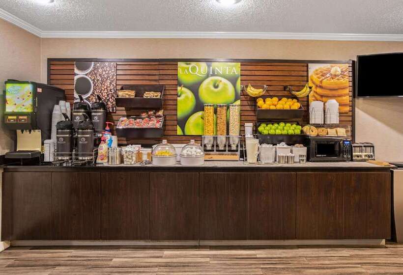 هتل La Quinta By Wyndham N Little Rock   Mccain Mall