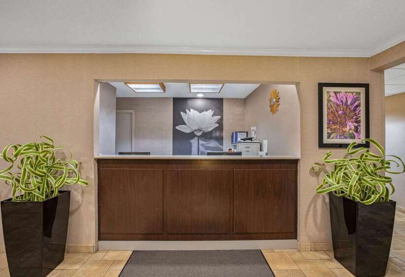 فندق La Quinta By Wyndham N Little Rock   Mccain Mall