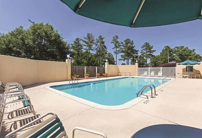 Отель La Quinta By Wyndham N Little Rock   Mccain Mall