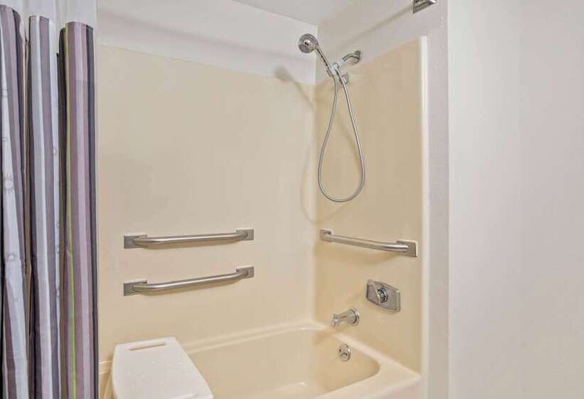 Отель La Quinta By Wyndham N Little Rock   Mccain Mall