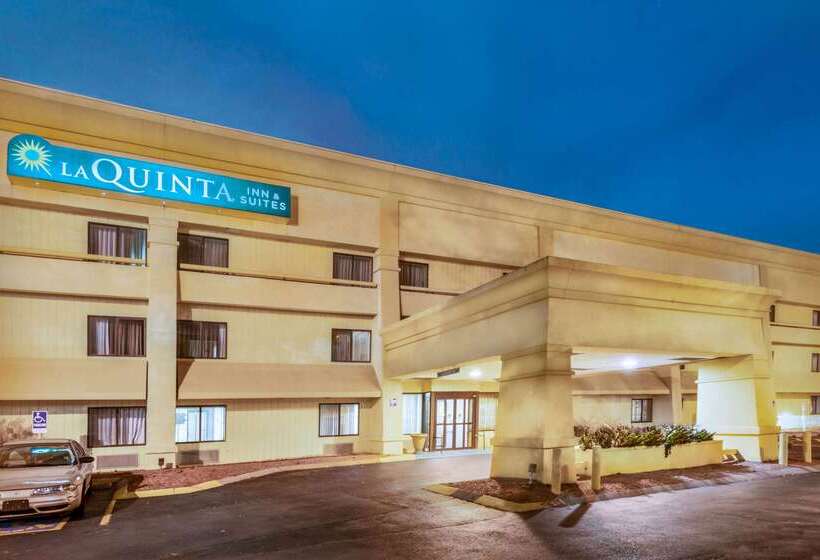 هتل La Quinta By Wyndham Nashville Airport