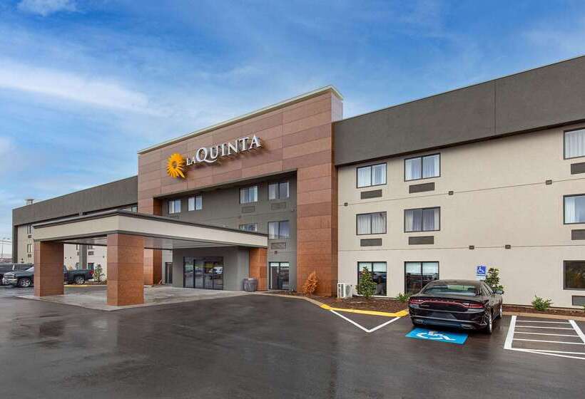 هتل La Quinta By Wyndham Nashville Airport