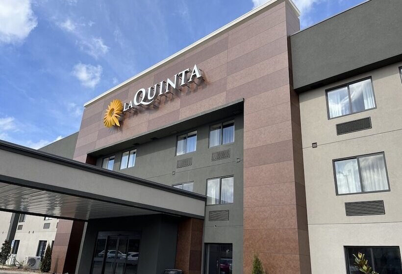 هتل La Quinta By Wyndham Nashville Airport