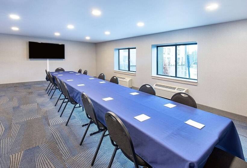 هتل La Quinta By Wyndham Nashville Airport